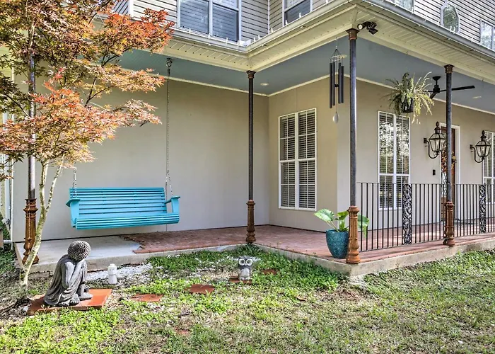 Luxe Home With Yard Near Lake Pontchartrain!